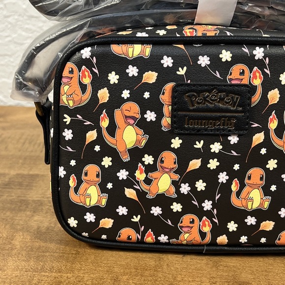 Loungefly Pokemon Charmander Black Floral Crossbody Bag NWT - Picture 3 of 13